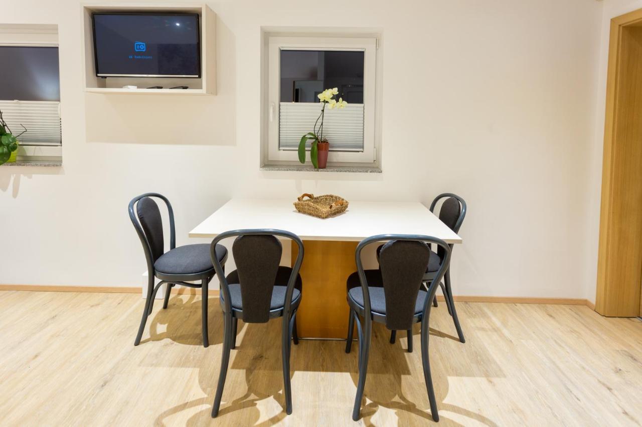 Apartments Shishka Ljubljana Ngoại thất bức ảnh